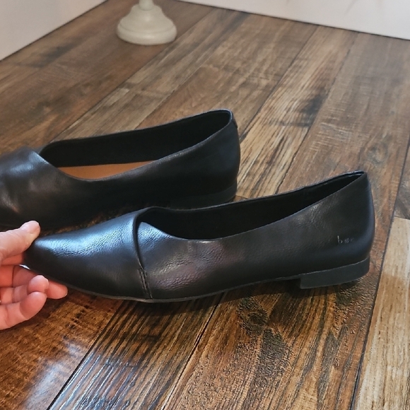 b.o.c. Women's Classic Black Loafers - Picture 8 of 11